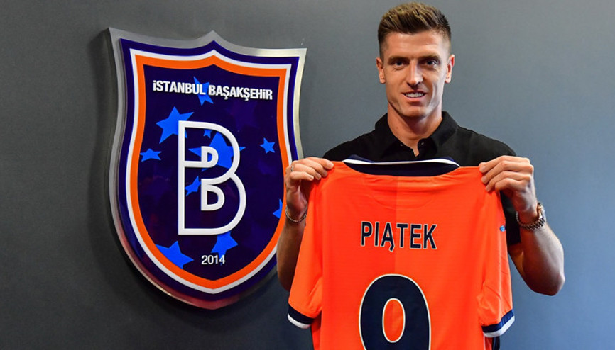 Başakşehir, Krzysztof Piatek’i kadrosuna kattı