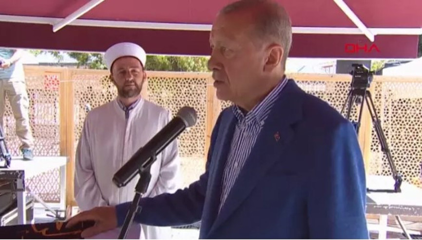 Cumhurbaşkanı Erdoğan, AK Partili Hayati Yazıcının annesinin cenaze törenine katıldı