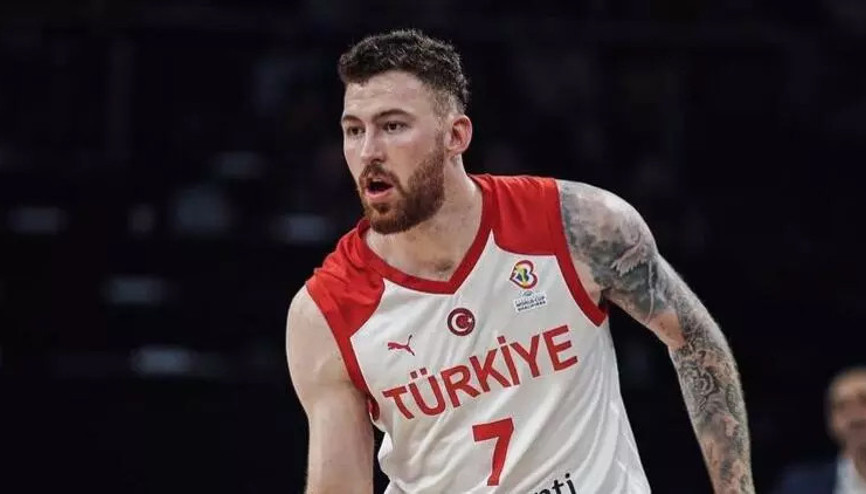 Onuralp Bitim, Chicago Bulls ile anlaştı