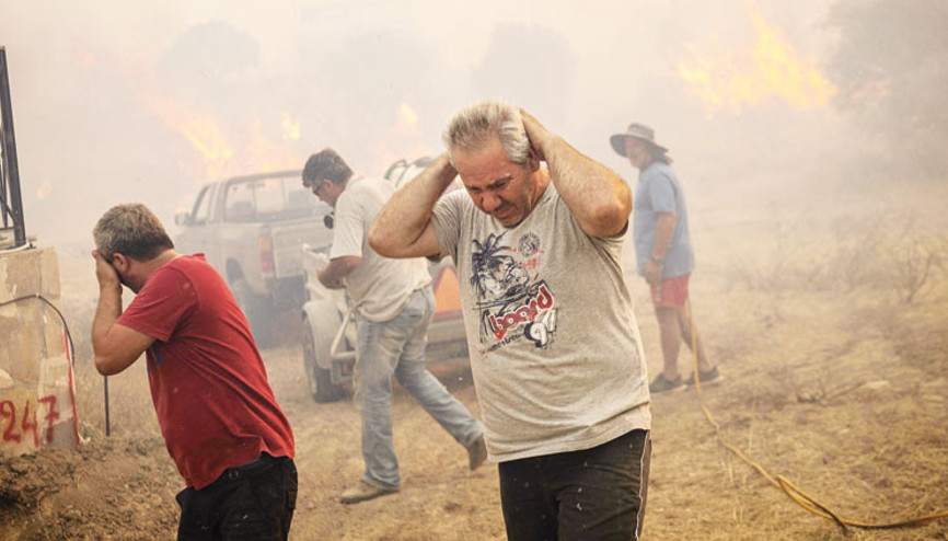 Rodos’ta yangın OHAL’i