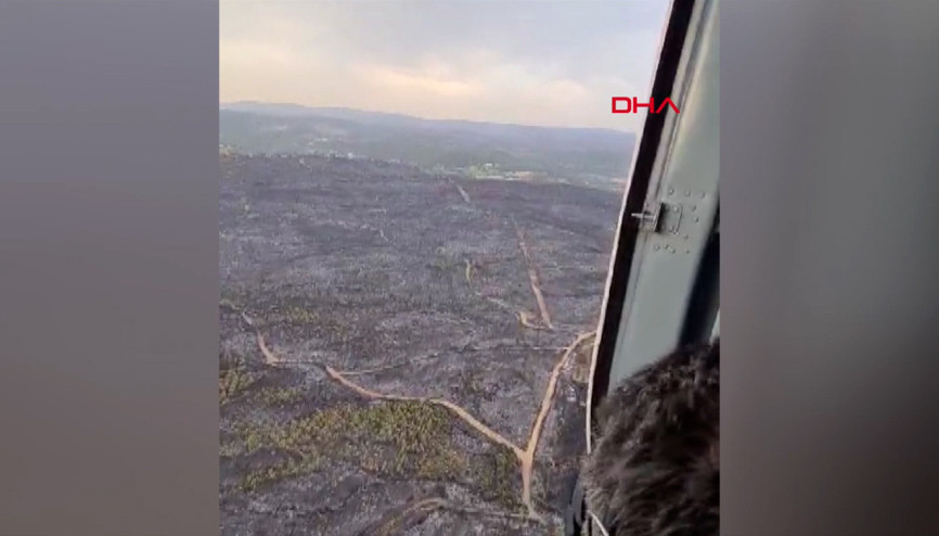 Kınıktaki orman yangınına havadan müdahale
