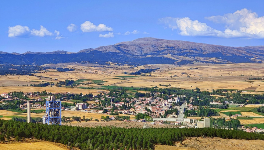 Türkiyenin en soğuk ilçesi oldu... Kavurucu sıcaklar Tokat Artovaya uğramadı