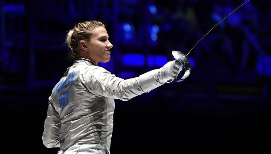 Ukraynalı sporcu Olga Kharlan, Rus rakibinin elini sıkmadığı için diskalifiye edildi