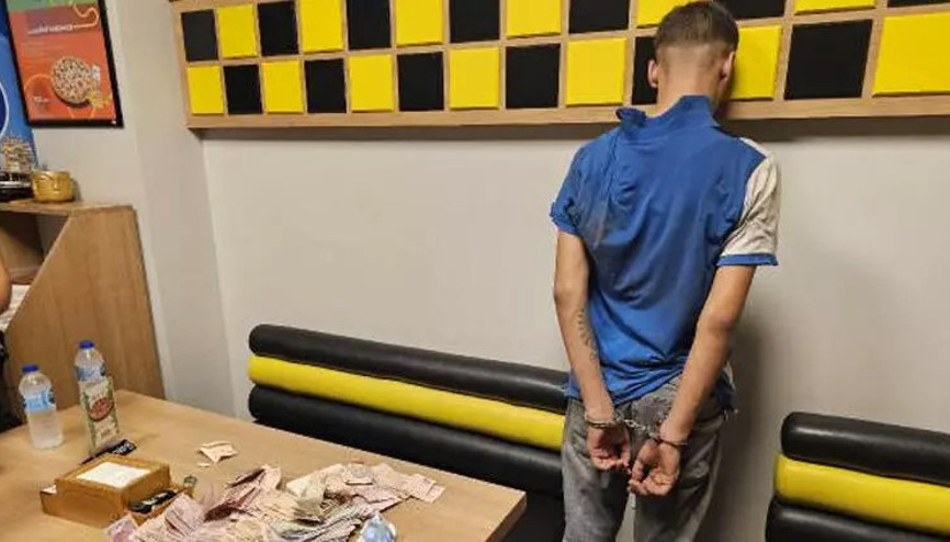 Pizzacıdan 18 bin lira çaldı, suçüstü yakalandı