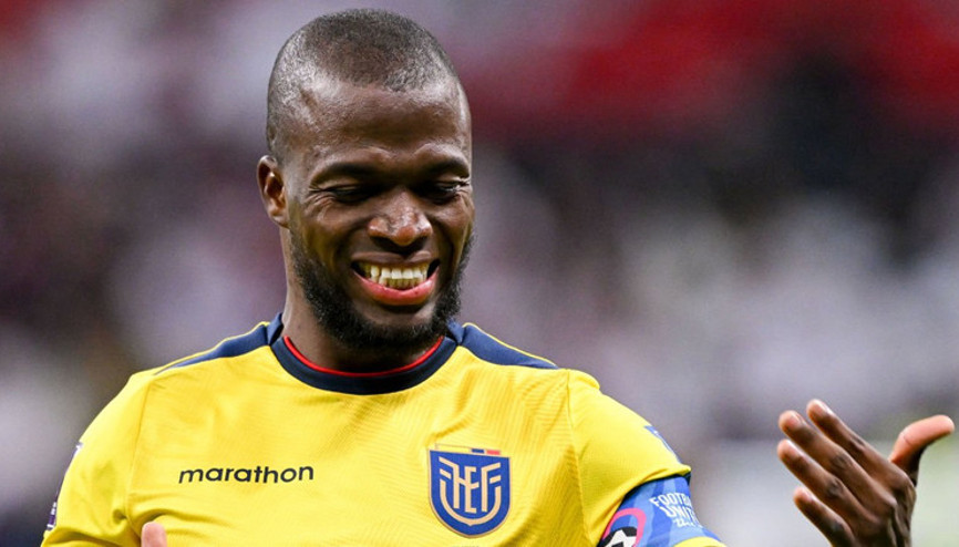 Enner Valencia, Fenerbahçedeki günlerini mumla arıyor Enner Valencia, Fenerbahçedeki günlerini mumla arıyor