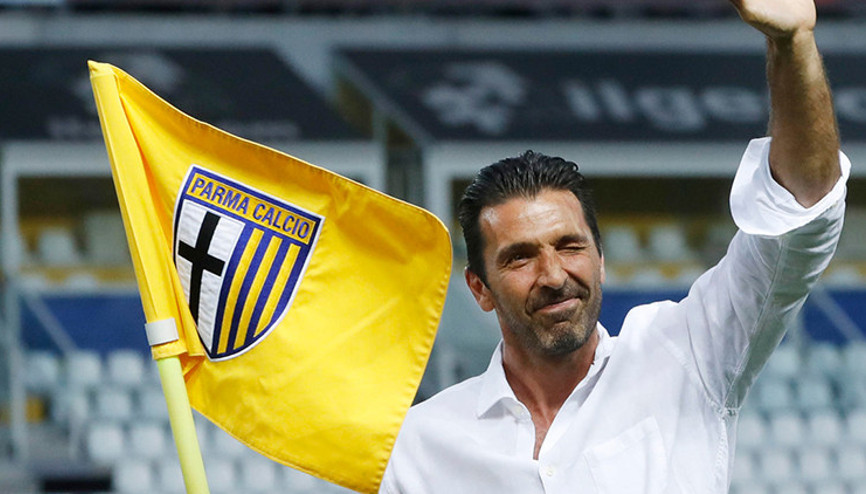 Gianluigi Buffon, 45 yaşında futbola veda etti