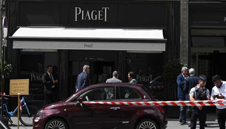 Parisin konuştuğu soygun: 10 milyon euroluk mücevher çalındı