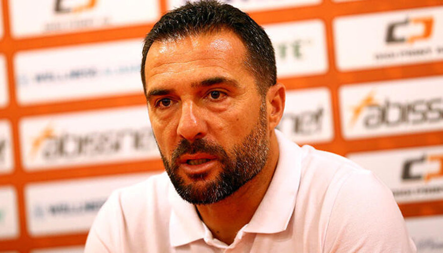 KF Tirana Teknik Direktörü Shehi: Beşiktaş gibi bir takımla oynamak bizim için zor