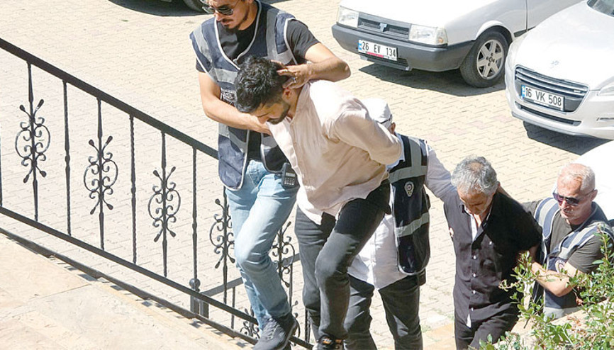 Kız arkadaşının parmaklarını kesti: Cani sevgili