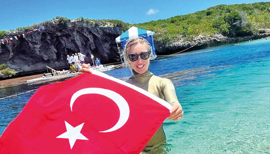 Rekortmen dalışçımız Şahika Ercümen... 3 dakikaya 20 yılımı verdim