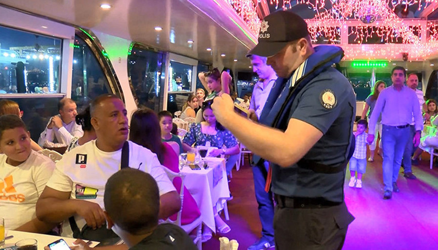 İstanbul polisinden tur ve eğlence teknelerine İstanbul Huzur denetimi
