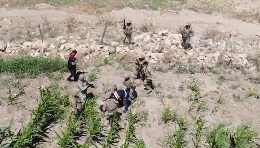 Şanlıurfa’da firari 3 hükümlü mısır tarlasında yakalandı