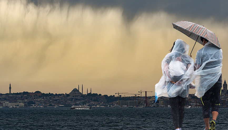 Eyyam-ı bahur gidiyor yağmur geliyor: Edirnede şiddetli yağış, İstanbul için gök gürültülü sağanak uyarısı Eyyam-ı bahur gidiyor yağmur geliyor: Edirnede şiddetli yağış, İstanbul için gök gürültülü sağanak uyarısı