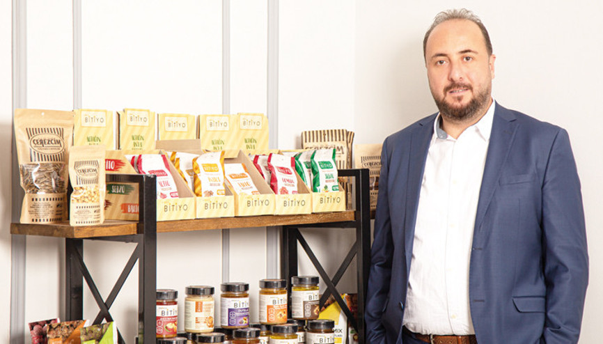 Kuruyemiş dükkânından dünyaya açılıyor Kuruyemiş dükkânından dünyaya açılıyor