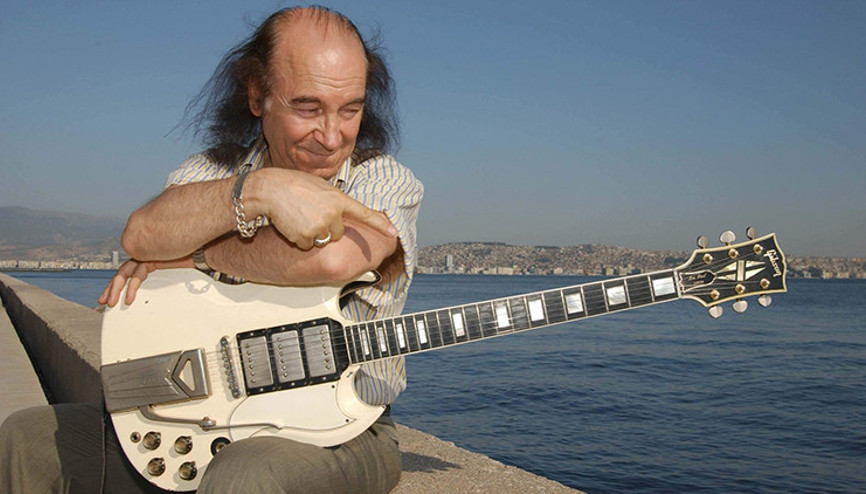 Erkin Korayın plağını bir zamanlar sadece 300 kişi satın almıştı... Sonra milyonların sevgilisi oldu Erkin Korayın plağını bir zamanlar sadece 300 kişi satın almıştı... Sonra milyonların sevgilisi oldu