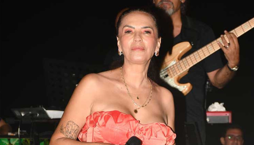 Yeşim Salkım: Atatürk bizim kırmızı çizgimizdir