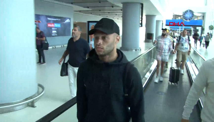 Alex Oxlade-Chamberlain, İstanbula geldi