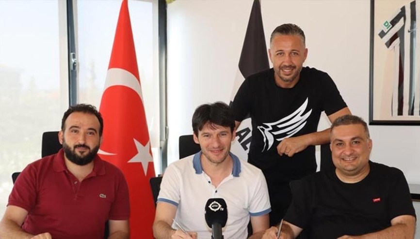 Altay, İbrahim Akın ile yollarını ayırdı