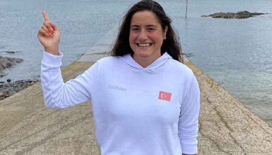 Aysu Türkoğlu kimdir, kaç yaşında, nereli Kuzey Kanalı’nı yüzerek geçen ilk Türk kadın oldu... İşte Milli yüzücü Aysu Türkoğlunun hayatı ve biyografisi