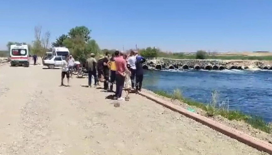 Serinlemek için Fırat Nehrine giren baba-oğlul kayboldu