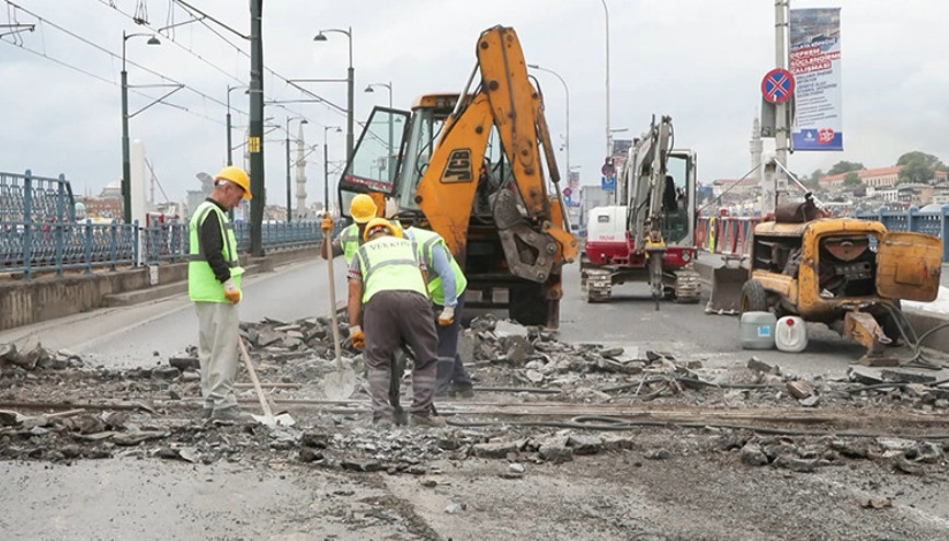 İstanbullular dikkat Galata Köprüsündeki çalışma bugün başladı