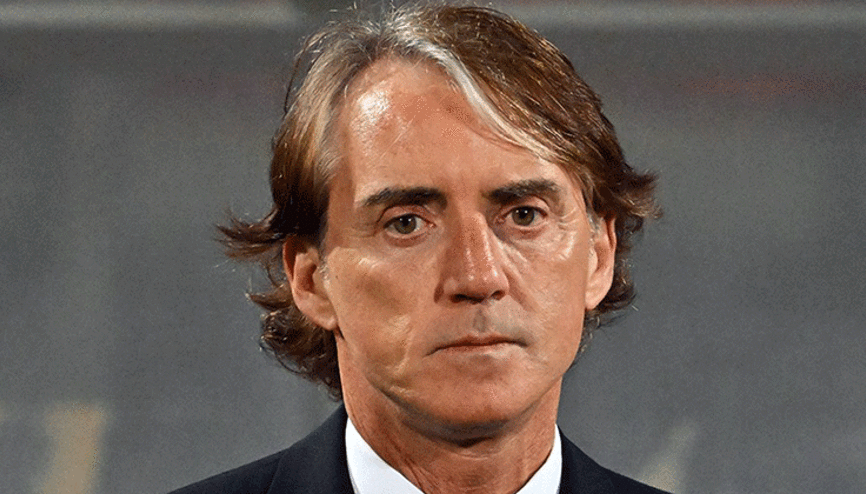 Roberto Manciniden sürpriz imza