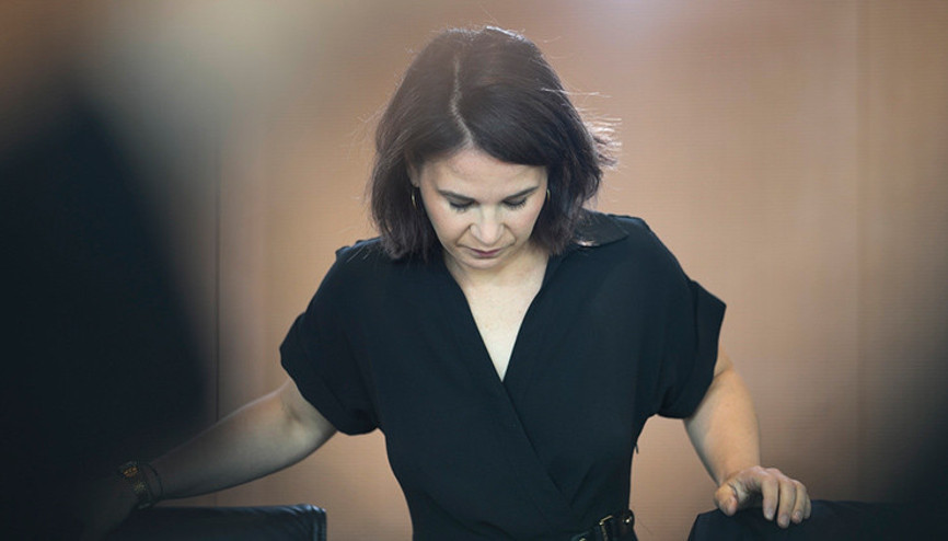 Almanya hükümet uçağı arıza yaptı: Baerbock yolda kaldı