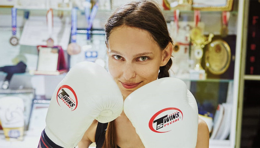 Jessica May rolü için kick boks öğreniyor