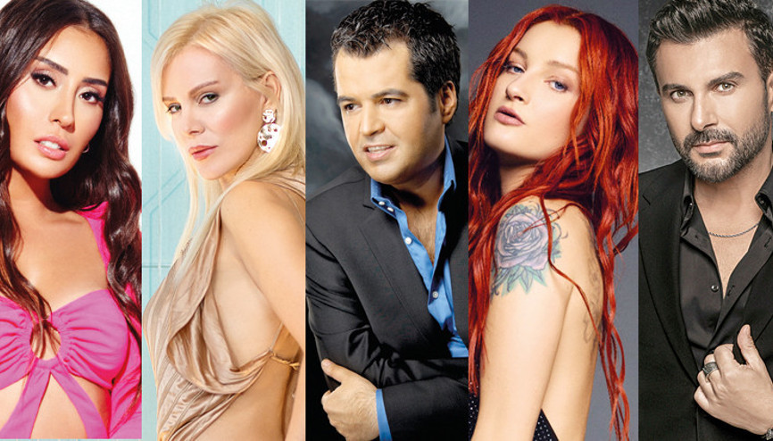 Hande Ünsal, Ferda Anıl Yarkın, Güliz Ayla, Gökhan Tepe, Ömür Gedik ve Metin Özülküden 100 yılın marşları