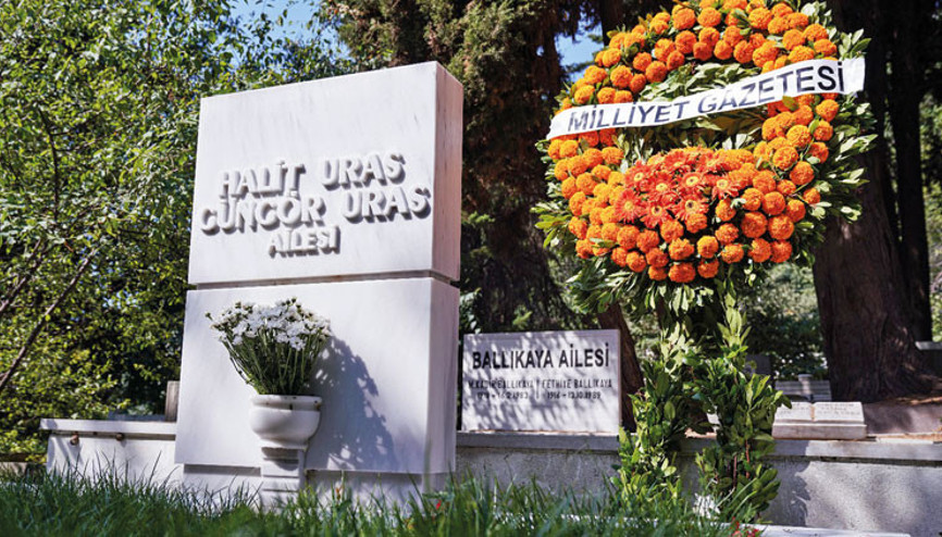 Güngör Uras anıldı