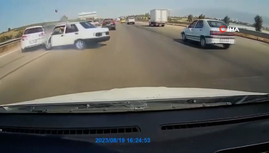 Bursada zincirleme kaza: Kazadan son anda kurtuldu