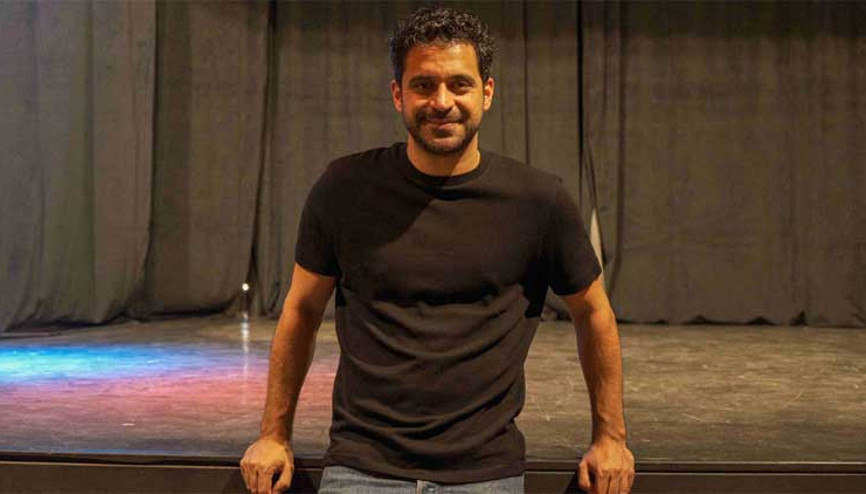 Televizyondan kazandığını tiyatroya yatırdı Televizyondan kazandığını tiyatroya yatırdı