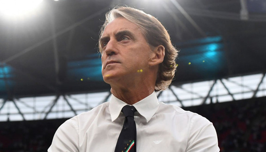 Galatasarayın eski teknik direktörü Roberto Manciniden 60 milyon Euroluk imza