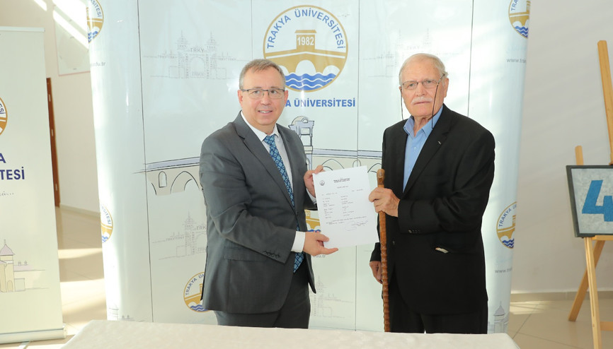 80 yaşında üniversiteye kaydoldu 80 yaşında üniversiteye kaydoldu