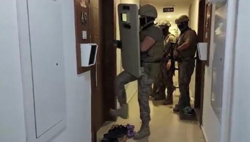 Kağıthanede polis memuru Hakan Telliyi şehit eden suç örgütüne operasyon Kağıthanede polis memuru Hakan Telliyi şehit eden suç örgütüne operasyon