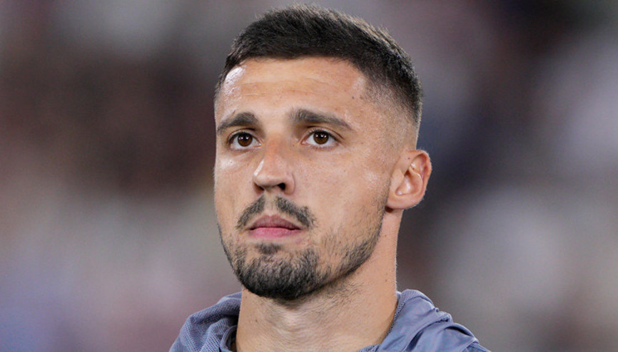 Son Dakika: Fenerbahçede Krunic transferi askıya alınabilir Son teklif yapıldı...