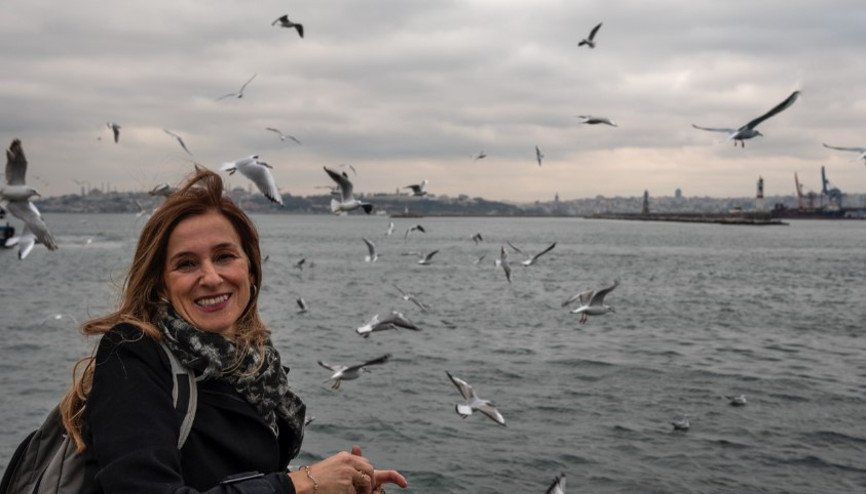 Müge İplikçiden birbirine bağlanan öyküler