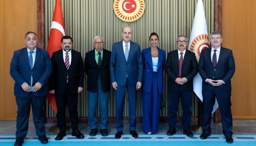 Gazetecilerden Yeşil pasaport talebi: Yetkililerden destek bekliyoruz Gazetecilerden Yeşil pasaport talebi: Yetkililerden destek bekliyoruz