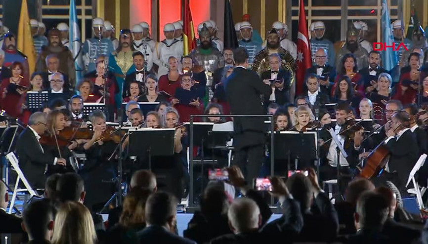 100. Yıl Marşı ilk kez seslendirildi