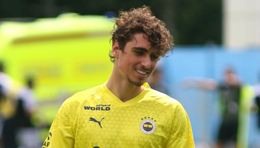 Fenerbahçe genç yıldızı Bora Aydınlıkı Hull Cityye kiraladı