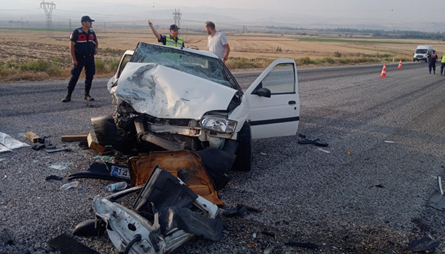 Çorumda feci kaza: 2 kişi hayatını kaybetti