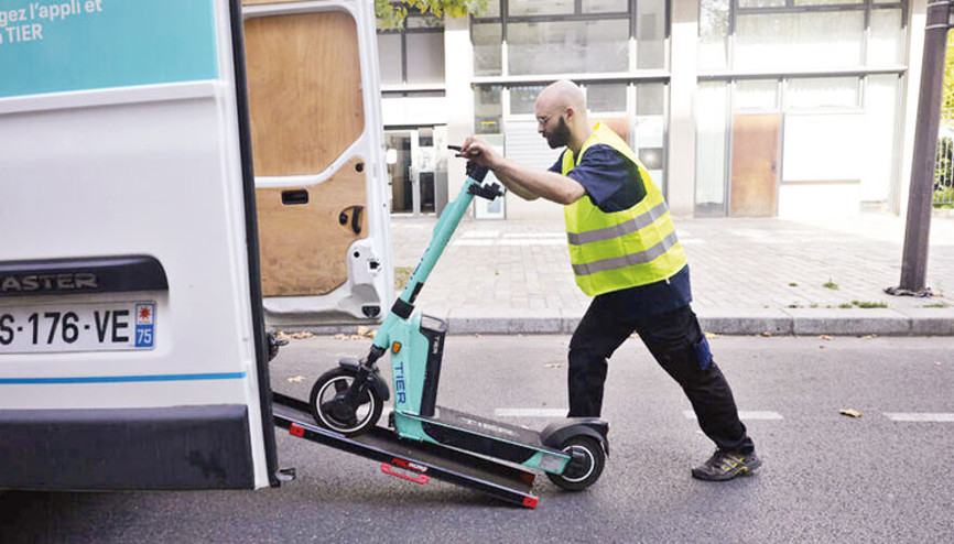 Paris scooter’ı yasakladı