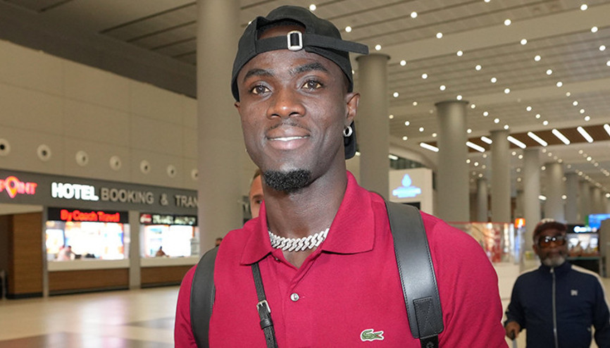 Yeni transfer Eric Bailly, Beşiktaş için İstanbulda