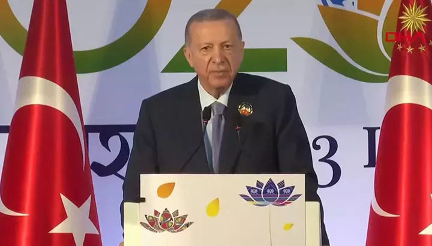 Cumhurbaşkanı Erdoğan: Müslümanları hedef alan saldırılar batı ülkelerinde bir nefret furyasına dönüşmüştür