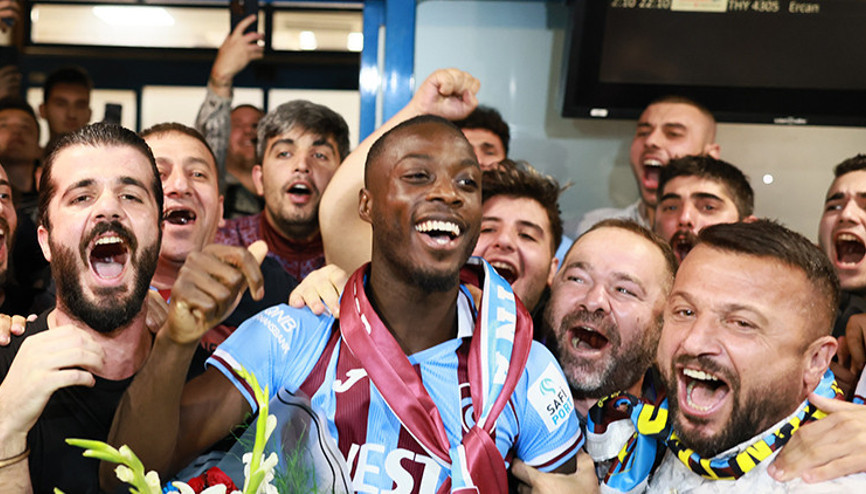 Trabzonsporda yeni transfer Nicolas Pepeye coşkulu karşılama