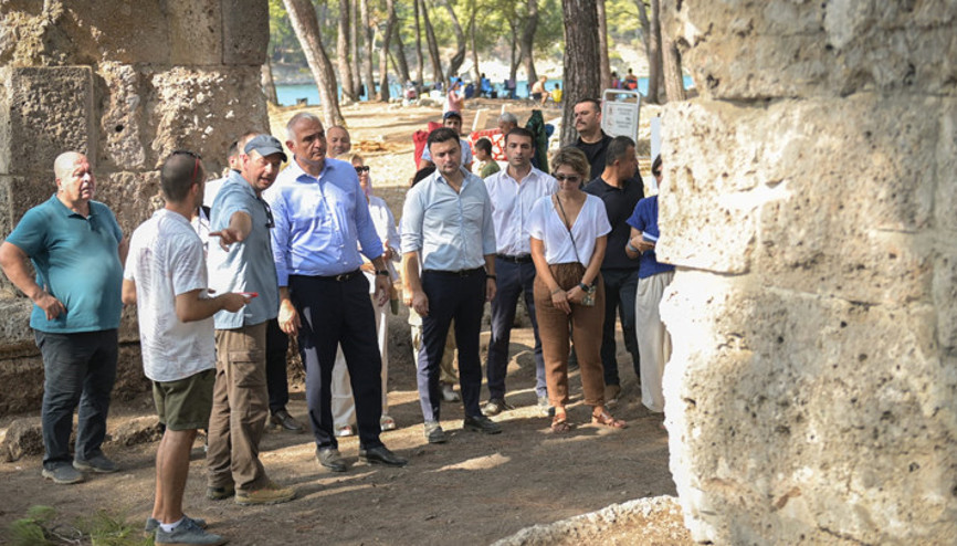 Phaselis Antik Kenti gün yüzüne çıkıyor... Bakan Ersoydan inceleme