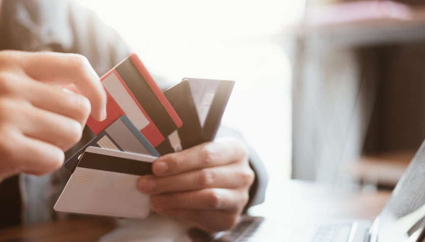 Kredi kartları ve kredilere nasıl önlemler geliyor Kredi kartı limitleri düşürülecek mi OVP’de gündeme gelen yeni sistem ve detaylar