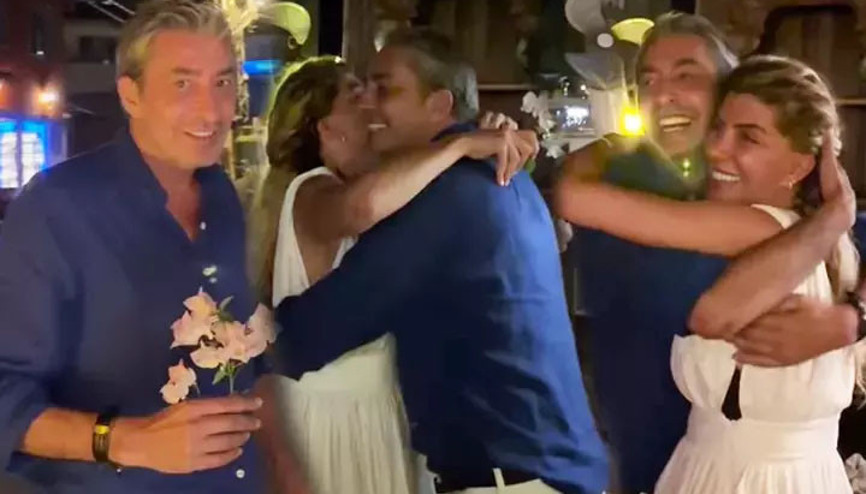 Oyuncu Erkan Petekkaya, evliliklerinin 20. yılında eşi Didem’e böyle sürpriz yaptı