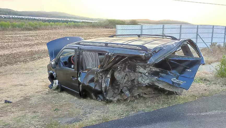 Edirnede otomobil ile panelvan çarpıştı 3 ölü, 3 yaralı