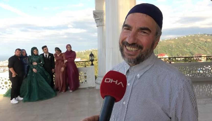 Deniz manzaralı cami avlusu, düğün fotoğrafı stüdyosu
